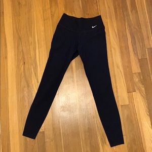 black nike leggings